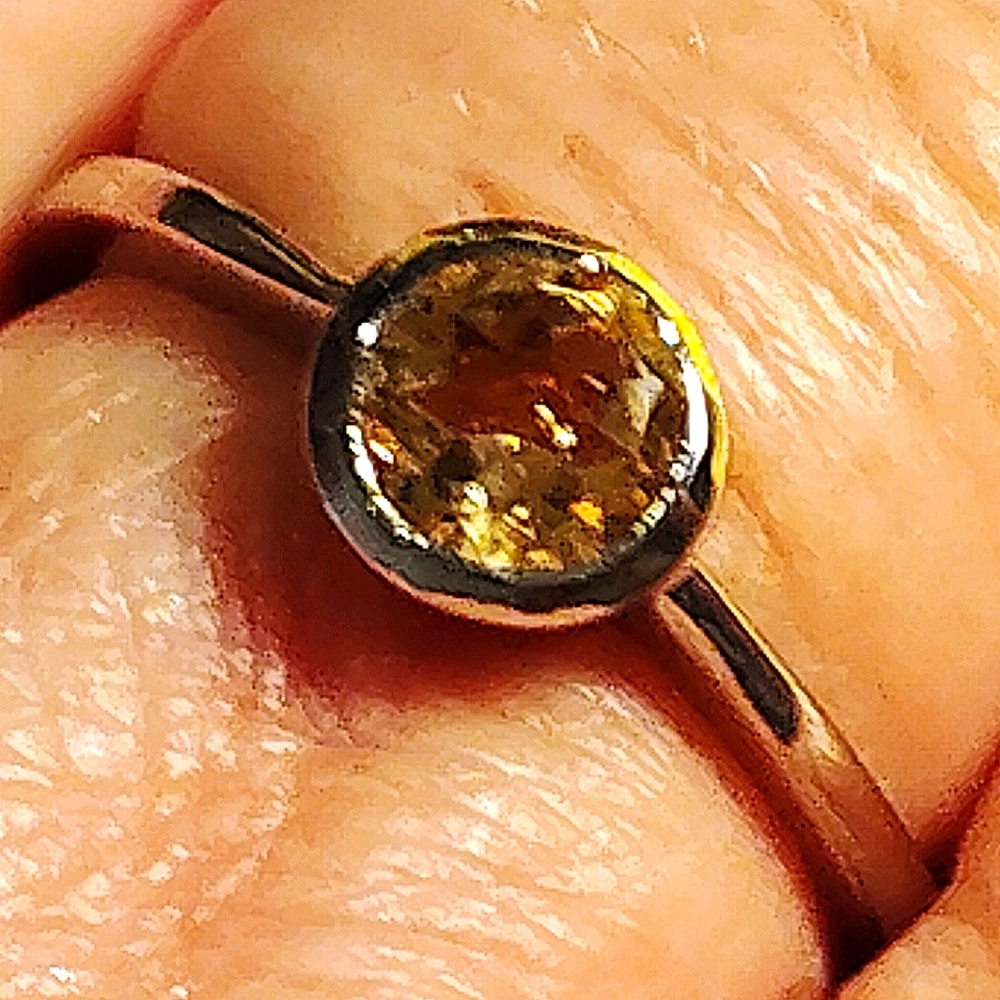 BRAZILIAN CITRINE, STERLING SILVER BAND RING. SIZE 9 (R602024)